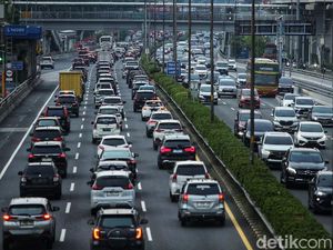 Video: Tarif Baru Pajak Progresif Kendaraan di Jakarta, Berlaku Mulai Hari Ini Video: Tarif Baru Pajak Progresif Kendaraan di Jakarta, Berlaku Mulai Hari Ini