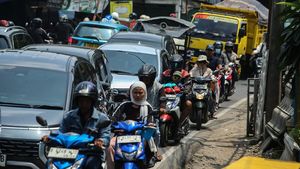 Potret Macet Horor di Sawangan Depok