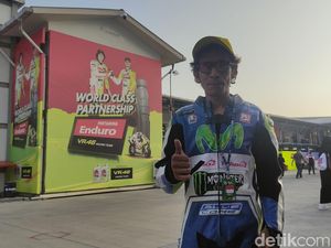 Rossi KW Jagokan Pecco Bagnaia Menang MotoGP Mandalika 2024 Rossi KW Jagokan Pecco Bagnaia Menang MotoGP Mandalika 2024
