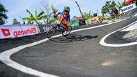 Aksi Pesepeda Cilik Taklukkan Kejuaraan Pump Track Bandung