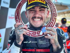 Aron Canet Juara Moto2 Mandalika, Mario Aji Urutan 19 Aron Canet Juara Moto2 Mandalika, Mario Aji Urutan 19