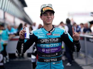 Hasil Moto3 Mandalika 2024: Alonso Menang, Arbi Aditama Crash Hasil Moto3 Mandalika 2024: Alonso Menang, Arbi Aditama Crash