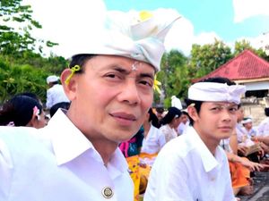 Tokoh Agama Puji Jiwa Sosial & Kedermawanan Cabup Klungkung I Made Satria Tokoh Agama Puji Jiwa Sosial & Kedermawanan Cabup Klungkung I Made Satria