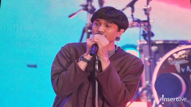 Jadi Pelabuhan Terakhir, Ini Keseruan Konser Sheila On 7 di Bandung Jadi Pelabuhan Terakhir, Ini Keseruan Konser Sheila On 7 di Bandung