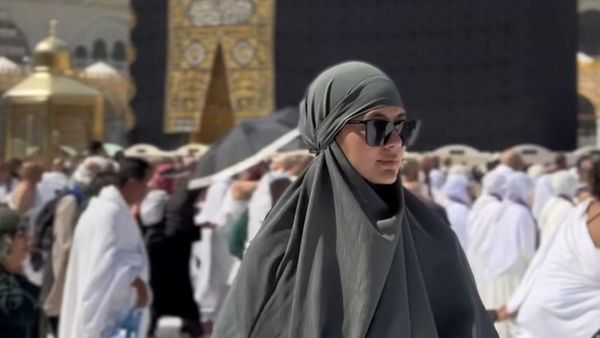7 Foto Gaya Paula Verhoeven Umrah Tanpa Ditemani Baim Wong