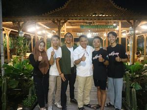 Paslon Pilbup Pati Sudewo-Chandra Ingin Jalan Mulus-Buka Lapangan Pekerjaan Paslon Pilbup Pati Sudewo-Chandra Ingin Jalan Mulus-Buka Lapangan Pekerjaan