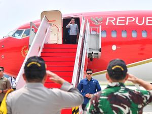 Jokowi Terbang ke NTB untuk Nonton MotoGP Indonesia 2024