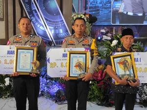 Jalankan Ambulans Sigaling, Korban Laka Trenggalek Juara 1 Local Hero Award Jalankan Ambulans Sigaling, Korban Laka Trenggalek Juara 1 Local Hero Award