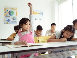 Kisah Wanita Dilarang Ortu Nonton TV Hingga Dewasa, Efeknya Jadi Begini