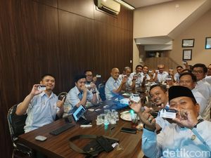 Tebar Pengaruh di Jatim, Gibran Center Luncurkan Aplikasi KTA Digital Tebar Pengaruh di Jatim, Gibran Center Luncurkan Aplikasi KTA Digital