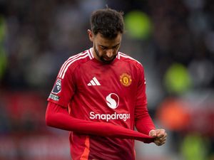 Kartu Merah Bruno Fernandes Konsekuensi Masalah MU