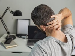 8 Penyebab Jerawat Punggung dan Cara Mengobatinya