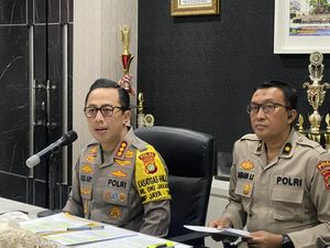 Polisi Bongkar DVR CCTV Hotel Kemang Saat Pembubaran Diskusi, Ini Isinya Polisi Bongkar DVR CCTV Hotel Kemang Saat Pembubaran Diskusi, Ini Isinya
