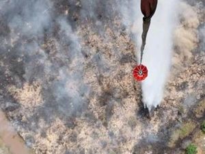 Karhutla di Muara Enim dan Ogan Ilir, Helikopter 129 Kali Water Bombing Karhutla di Muara Enim dan Ogan Ilir, Helikopter 129 Kali Water Bombing