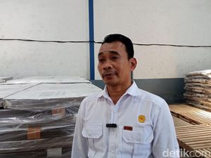 KPU Kota Cirebon Izinkan Paslon Kampanye di Perguruan Tinggi, Asal... KPU Kota Cirebon Izinkan Paslon Kampanye di Perguruan Tinggi, Asal...