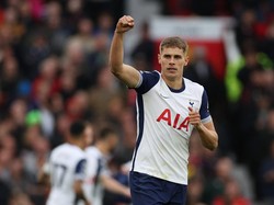 Micky van de Ven Secepat Kilat Membelah Setan Merah