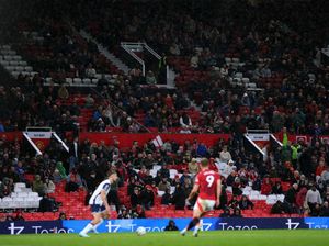 Video: Setan Merah Tak Berdaya Lawan Tottenham Hotspur Video: Setan Merah Tak Berdaya Lawan Tottenham Hotspur
