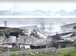 Video: Pabrik iPhone di India Kebakaran