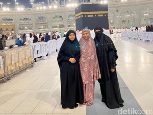 Cerita Pemenang Emeron Hijab Hunt Jalani Umrah: Hati Bergetar Lihat Kabah Cerita Pemenang Emeron Hijab Hunt Jalani Umrah: Hati Bergetar Lihat Kabah