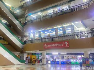Matahari Pamit dari Plasa Simpang Lima Semarang Matahari Pamit dari Plasa Simpang Lima Semarang