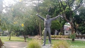 Berjumpa Kosmonaut Rusia di Taman Rindang Jakarta Selatan