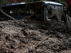 Video Banjir-Longsor Nepal: Sungai Meluap, Puluhan Jiwa Melayang