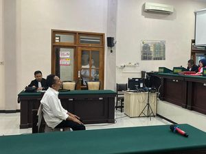 Kades Jombang yang Tipu Warga Mojokerto Rp 865 Juta Divonis 3 Tahun Bui Kades Jombang yang Tipu Warga Mojokerto Rp 865 Juta Divonis 3 Tahun Bui