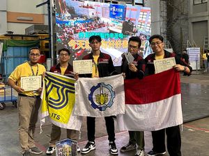Tim Equilibriums ITS Sabet Tiga Penghargaan IDEERS 2024 di Taiwan