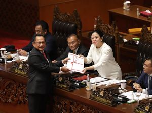 79 RUU soal Kabupaten/Kota Resmi Diundangkan, Mendagri Puji DPR & DPD