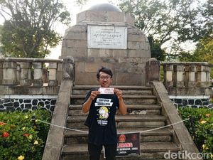 Bawa Rp 100 Ribu Bisa Dapat Apa di Alun-alun Sumedang? Bawa Rp 100 Ribu Bisa Dapat Apa di Alun-alun Sumedang?