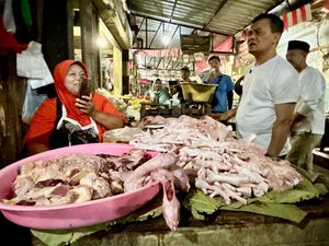 Ahmad Luthfi Diteriaki Pejabat Rasa Rakyat saat Blusukan ke Pasar Gladag