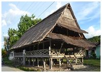 Foto Rumah Adat Baileo