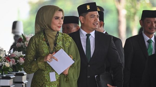 7 Gaya Artis Berkebaya Saat Dilantik Jadi Anggota DPR RI 2024-2029