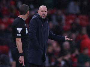 Ten Hag Berang, MU Kalah dari West Ham Akibat Penalti Kontroversial