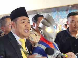 Anggota DPR Jamaludin Malik Ungkap Alasan Berkostum Ultraman ke Pelantikan
