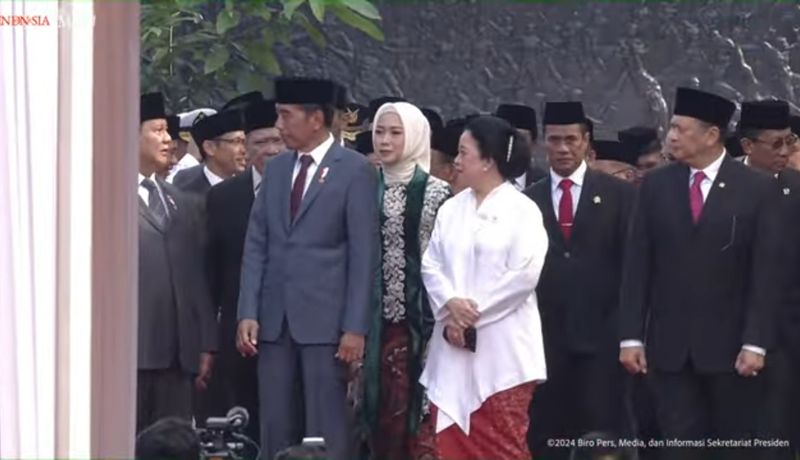 Jokowi, Prabowo dan Puan akrab