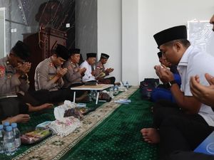 Doa Bersama Digelar di Malang Peringati 2 tahun Tragedi Kanjuruhan Doa Bersama Digelar di Malang Peringati 2 tahun Tragedi Kanjuruhan