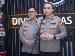 Polri Kerahkan Unit Jibom dan Anjing Pelacak Amankan Pelantikan Anggota DPR