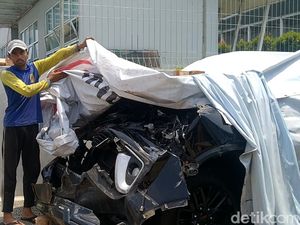 Selamat dari Kecelakaan Maut di Tol Batang, Begini Kondisi Terkini AKBP Yoga Selamat dari Kecelakaan Maut di Tol Batang, Begini Kondisi Terkini AKBP Yoga