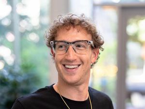 Mark Zuckerberg Bilang Meta Tak Takut Lawan DeepSeek Mark Zuckerberg Bilang Meta Tak Takut Lawan DeepSeek