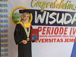 Sibuk Urus Anak & Kerja ASN Tak Halangi Maya Jadi Lulusan Terbaik Unej, Apa Tipsnya?