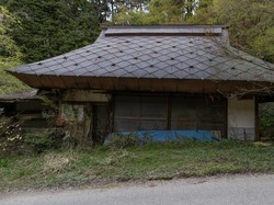 Cuan! Pria Ini Berhasil Ubah Rumah-rumah Hantu Jadi Mesin Uang