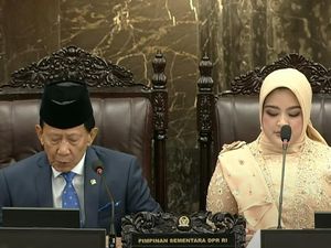 Profil Pimpinan Sementara DPR Guntur Sasono, Anggota Tertua Berusia 78 Tahun Profil Pimpinan Sementara DPR Guntur Sasono, Anggota Tertua Berusia 78 Tahun