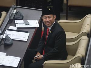 Video: Suasana Pecah Saat Denny Cagur Melawak di Depan Mendikdasmen Video: Suasana Pecah Saat Denny Cagur Melawak di Depan Mendikdasmen