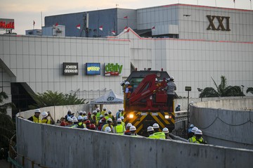 Potret Uji Coba LRT Jakarta Jalur Velodrome-Rawamangun