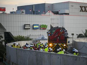 Potret Uji Coba LRT Jakarta Jalur Velodrome-Rawamangun Potret Uji Coba LRT Jakarta Jalur Velodrome-Rawamangun