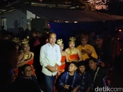 Jokowi Resmikan Inpres Jalan Daerah di Kupang