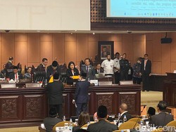 Rapat Paripurna DPD Memanas, Dua Paket Calon Pimpinan Menguat