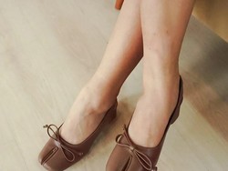 Rekomendasi Brand Sepatu Lokal yang Rilis Flats Unik, Modelnya Nggak Pasaran