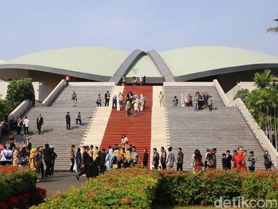 Suasana Gedung DPR Jelang Pelantikan Anggota Dewan 2024-2029